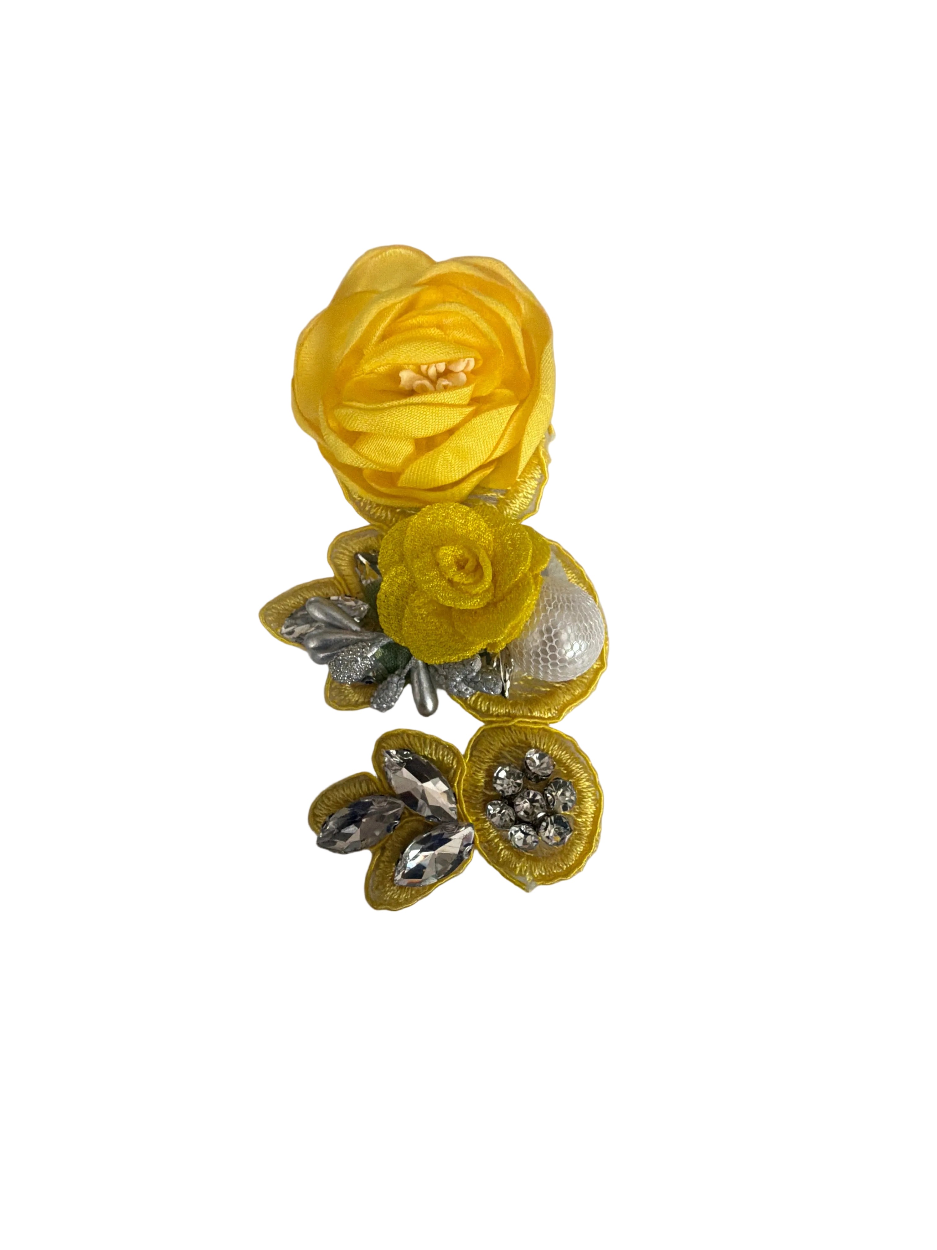 Mesh brooches